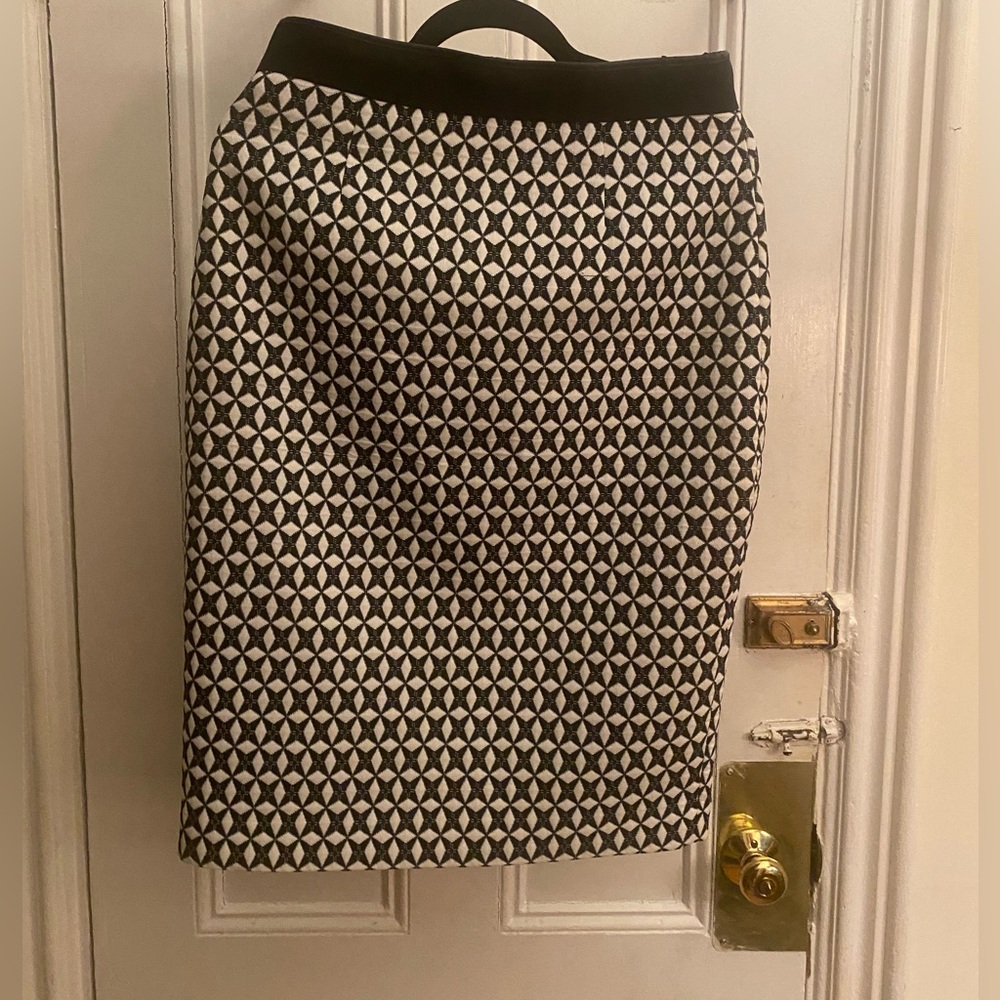 Banana Republic Size 8 skirt